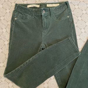 Amazing green high rise skinny jeans